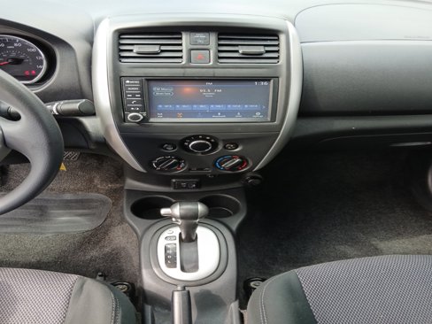 Used 2019 Nissan Versa SV image 19