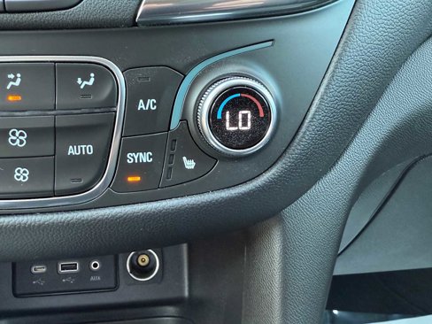 Used 2023 Chevrolet Equinox LT image 53