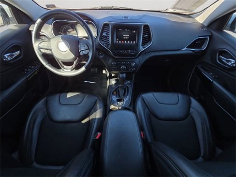Used 2021 Jeep Cherokee Latitude Plus image 14