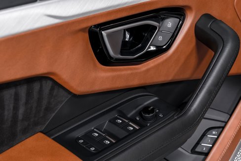 Used 2022 Lamborghini Urus image 10