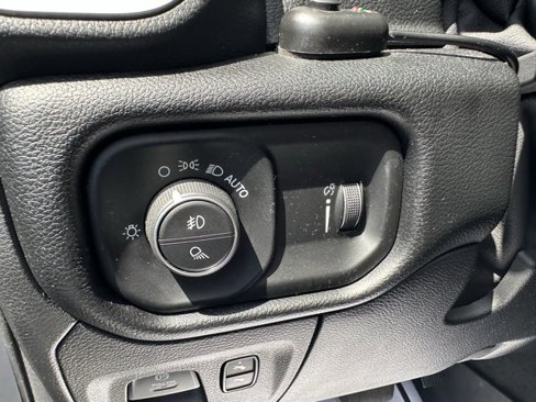 Used 2020 RAM 1500 Big Horn image 18