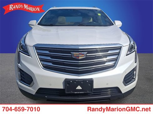 Used 2019 Cadillac XT5 Luxury image 2