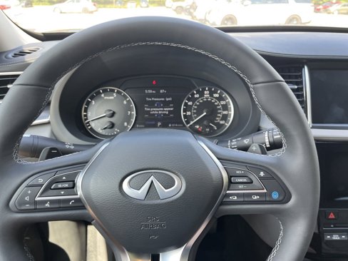 Used 2025 INFINITI QX50 Luxe image 10