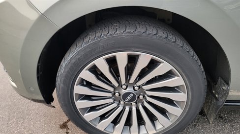 Used 2019 Lincoln Navigator Reserve image 10
