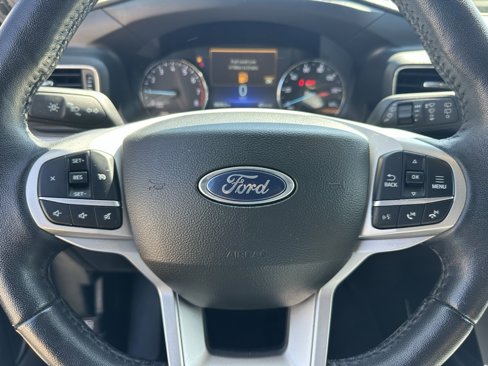 Used 2023 Ford Explorer XLT w/ Equipment Group 202A image 22