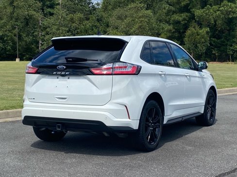 Certified 2022 Ford Edge ST-Line w/ Class II Trailer Tow Package image 4