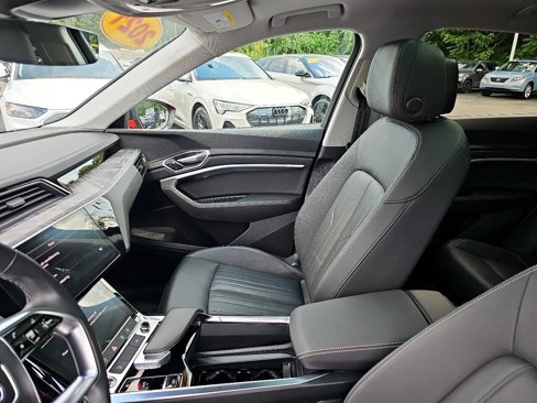 Used 2021 Audi e-tron Premium w/ Black Optic Package image 41