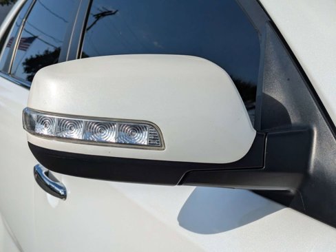 Used 2014 Kia Sorento SX w/ 3rd Row Package image 10