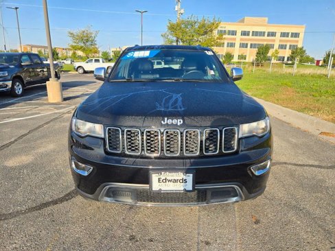 Used 2018 Jeep Grand Cherokee Limited image 9