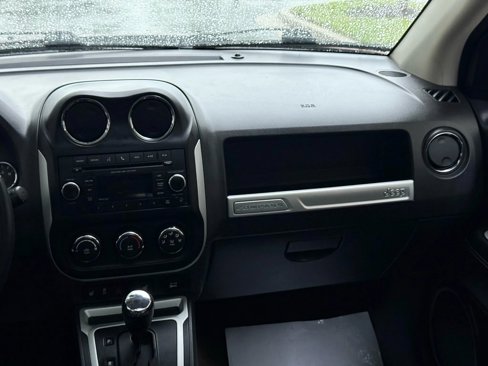 Used 2016 Jeep Compass High Altitude image 30