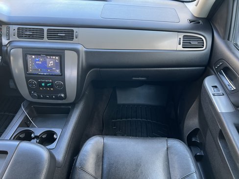 Used 2013 Chevrolet Silverado 1500 LTZ image 31