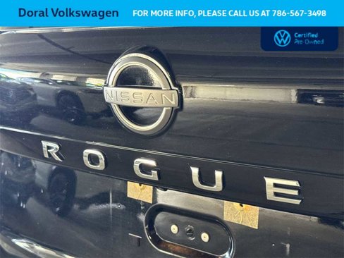 Used 2023 Nissan Rogue SV image 10