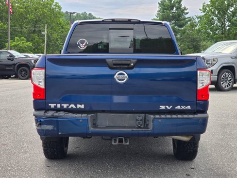 Used 2017 Nissan Titan SV image 13