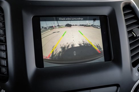 Used 2019 Jeep Cherokee Latitude Plus image 30