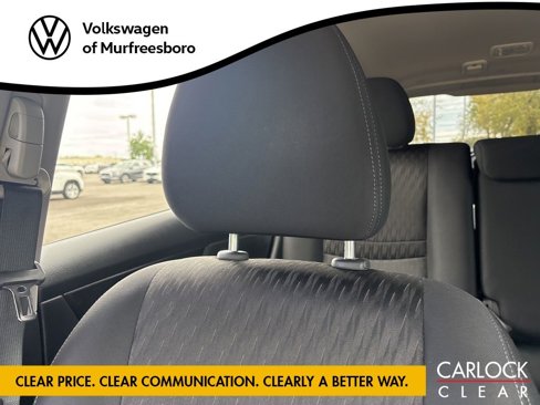 Used 2018 Nissan Rogue SV image 23