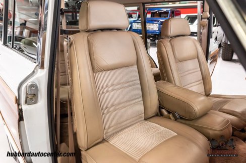 Used 1991 Jeep Grand Wagoneer image 26