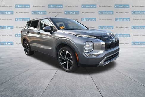 Used 2022 Mitsubishi Outlander SE image 3