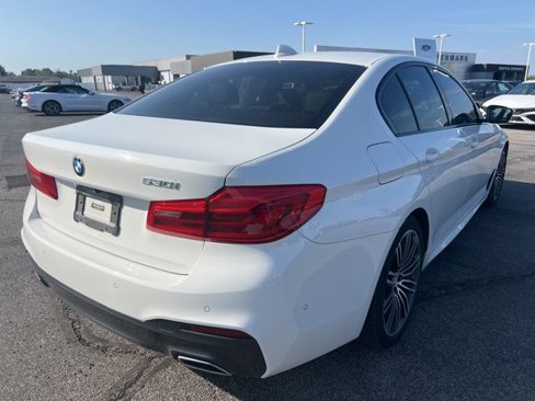 Used 2019 BMW 530i w/ M Sport Package image 3