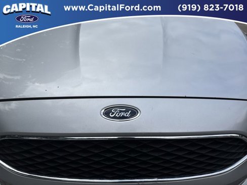 Certified 2018 Ford Focus SE image 10