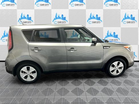 Used 2016 Kia Soul image 12