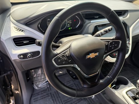 Used 2020 Chevrolet Bolt LT image 29
