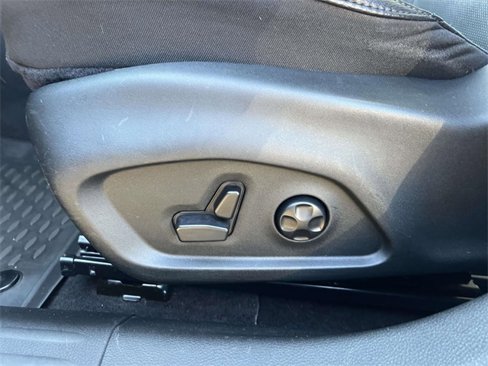 Used 2019 Jeep Compass Limited image 23