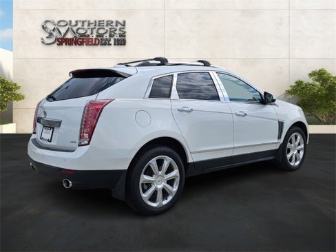 Used 2016 Cadillac SRX Performance w/ Midnight Edition Package image 7