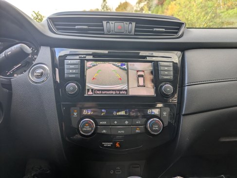 Used 2019 Nissan Rogue SV w/ Sun & Sound Touring Package image 15
