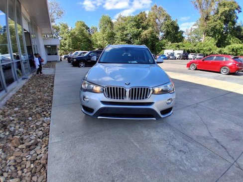 Used 2017 BMW X3 sDrive28i image 2