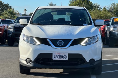 Used 2019 Nissan Rogue Sport S image 9