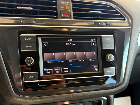 Used 2018 Volkswagen Tiguan S image 24