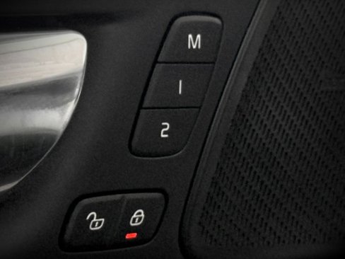 Used 2019 Volvo XC60 T6 Inscription w/ Protection Package Premier image 18