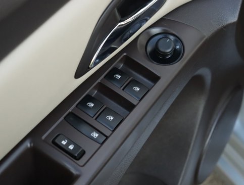 Used 2015 Chevrolet Cruze LT image 21