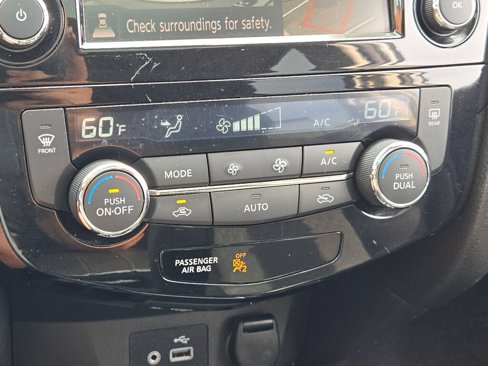 Used 2019 Nissan Rogue SV w/ Sun & Sound Touring Package image 22