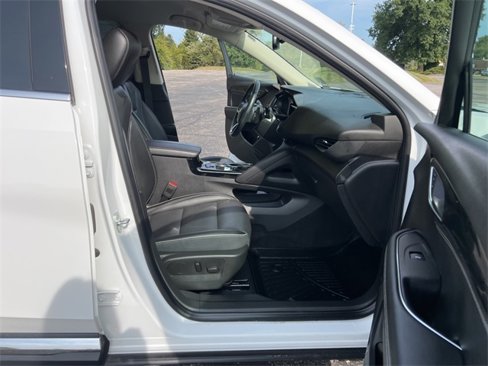 Used 2023 Buick Envision Essence image 19