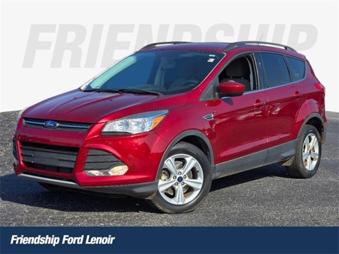 Used 2016 Ford Escape SE w/ Equipment Group 201A image 1