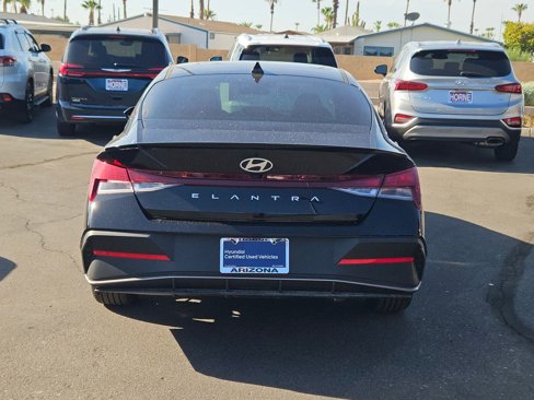 Certified 2025 Hyundai Elantra Sport w/ Cargo Package image 3