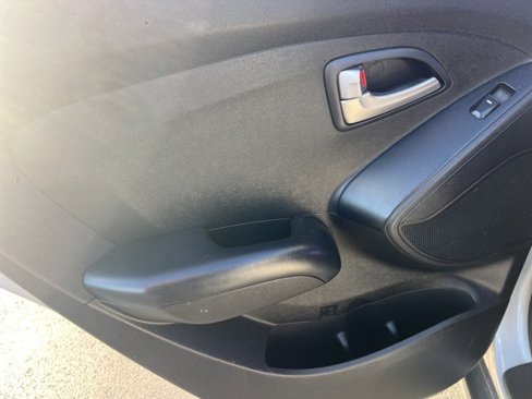 Used 2010 Hyundai Tucson GLS image 23