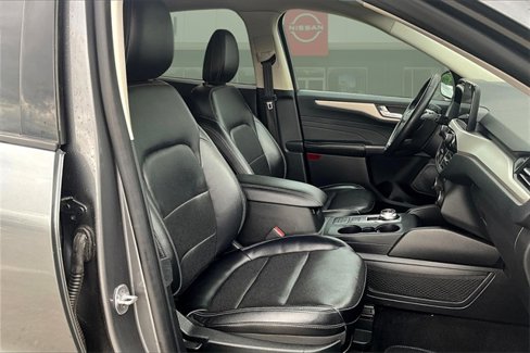 Used 2022 Ford Escape SEL w/ Class II Trailer Tow Package image 26
