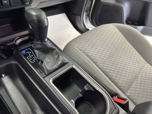 Used 2022 Toyota Tacoma SR image 22