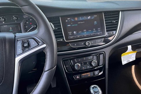 Used 2018 Buick Encore Preferred image 6