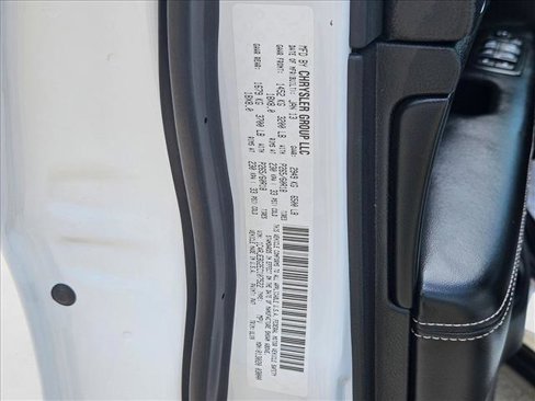 Used 2014 Jeep Grand Cherokee Limited w/ Trailer Tow Group IV image 26