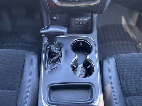 Used 2018 Dodge Durango GT image 24