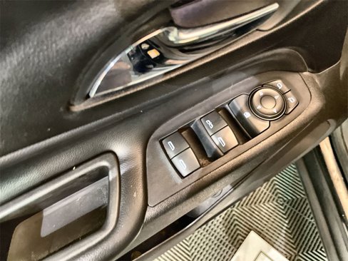 Used 2019 Chevrolet Equinox LT image 22