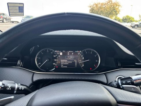 Used 2021 Land Rover Range Rover Evoque R-Dynamic S image 33
