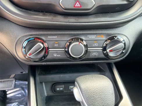 Used 2020 Kia Soul LX image 25