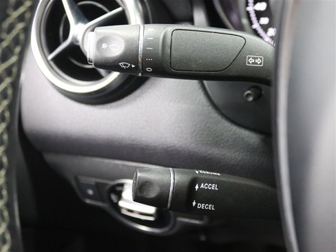 Used 2018 Mercedes-Benz CLA 250 image 33
