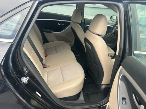 Used 2016 Hyundai Elantra GT image 19