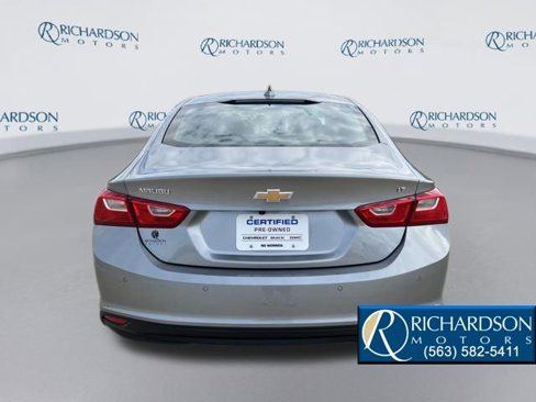 Used 2025 Chevrolet Malibu LT image 4
