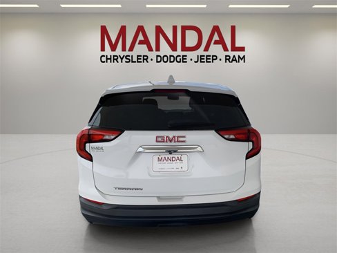 Used 2020 GMC Terrain SLE image 9